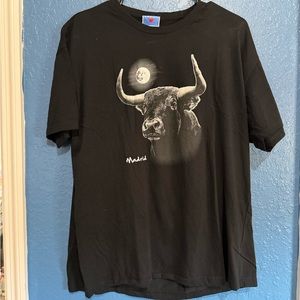 Bull Graphic tee